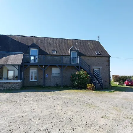 Maison Chaleureuse Avec Terrasse Et Vue Baie