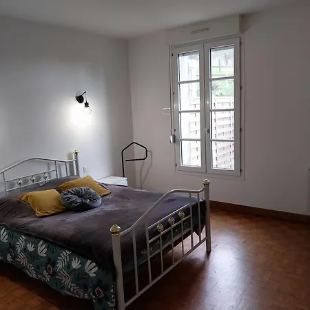 Дом отдыха Maison Chaleureuse Avec Terrasse Et Vue Baie